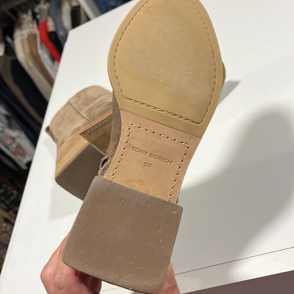 Tory Burch booties in pristine condition ! - Picture 5 of 5